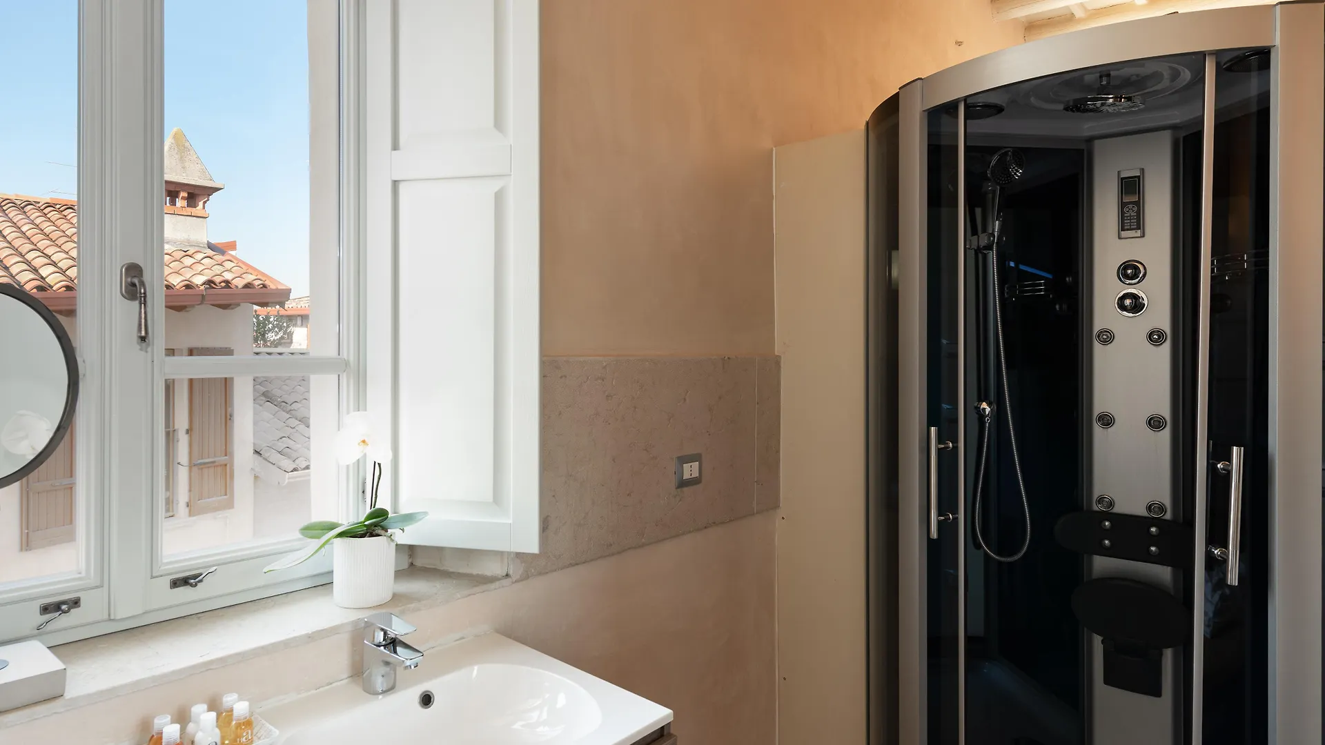 Hotel Palazzo Novello Montichiari 3*,  Italia